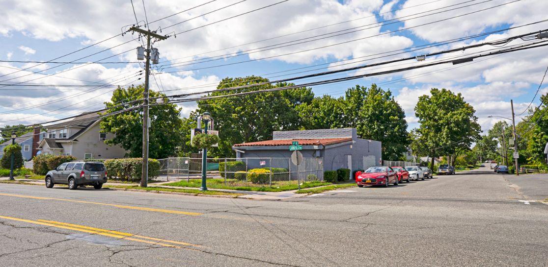 Street view of 336 Larkfield Rd, East Northport, NY